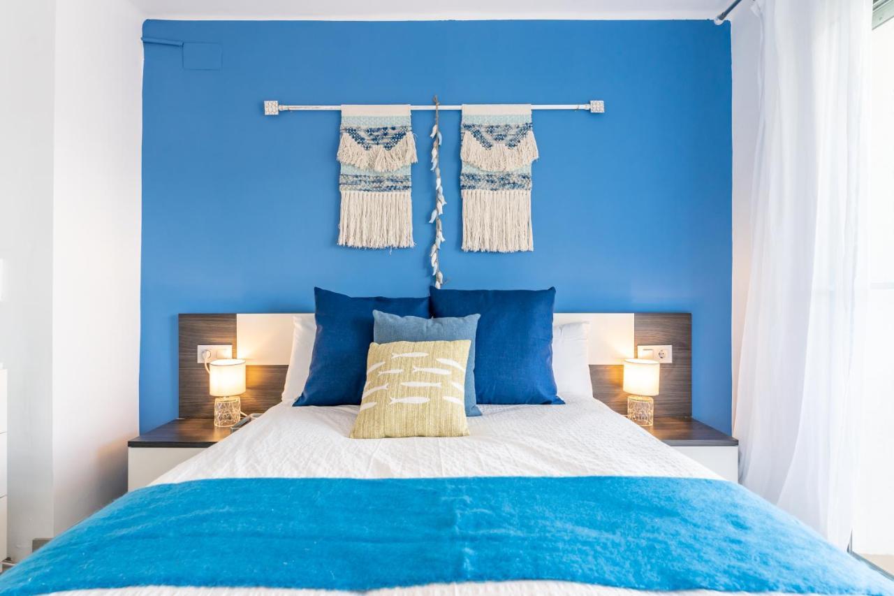 Beach Front Retro Hideaway In Salou Esterno foto