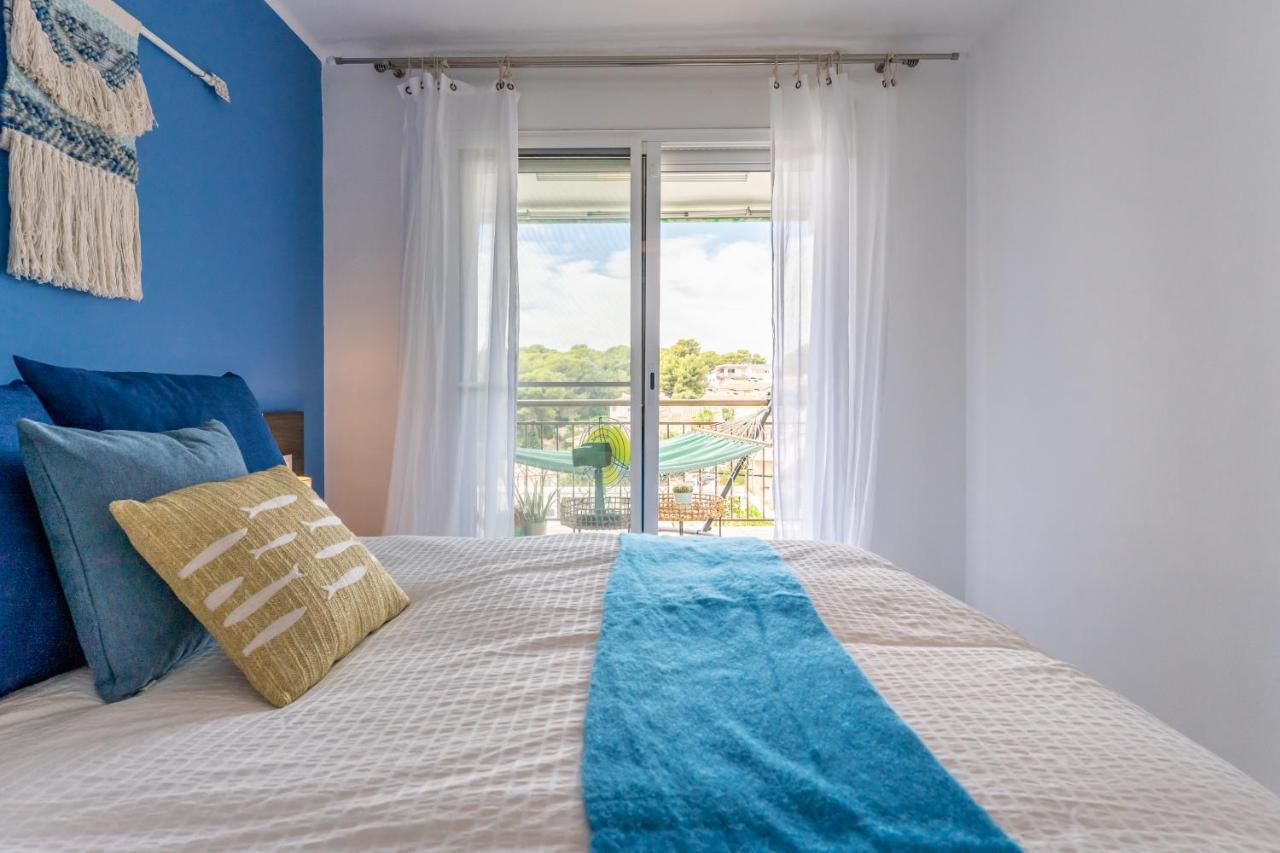 Beach Front Retro Hideaway In Salou Esterno foto