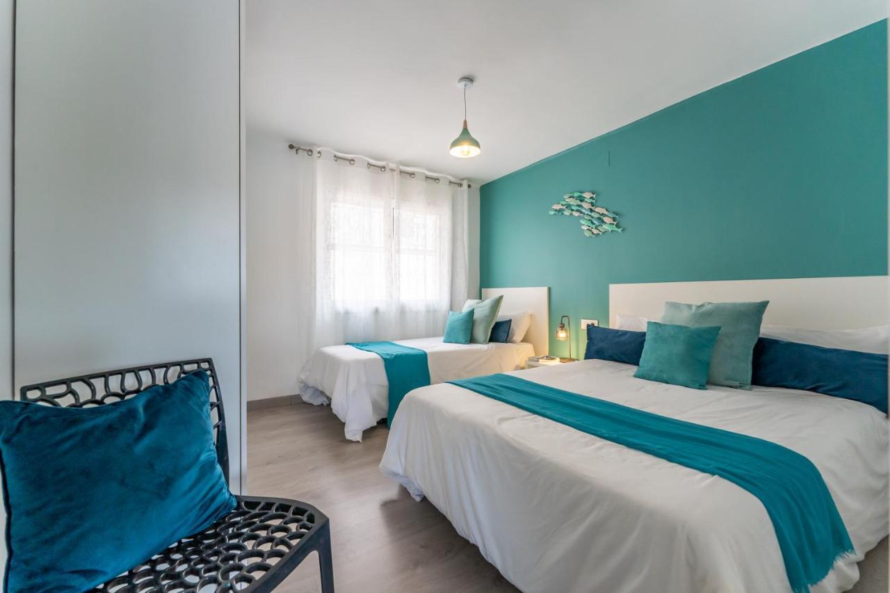 Beach Front Retro Hideaway In Salou Esterno foto