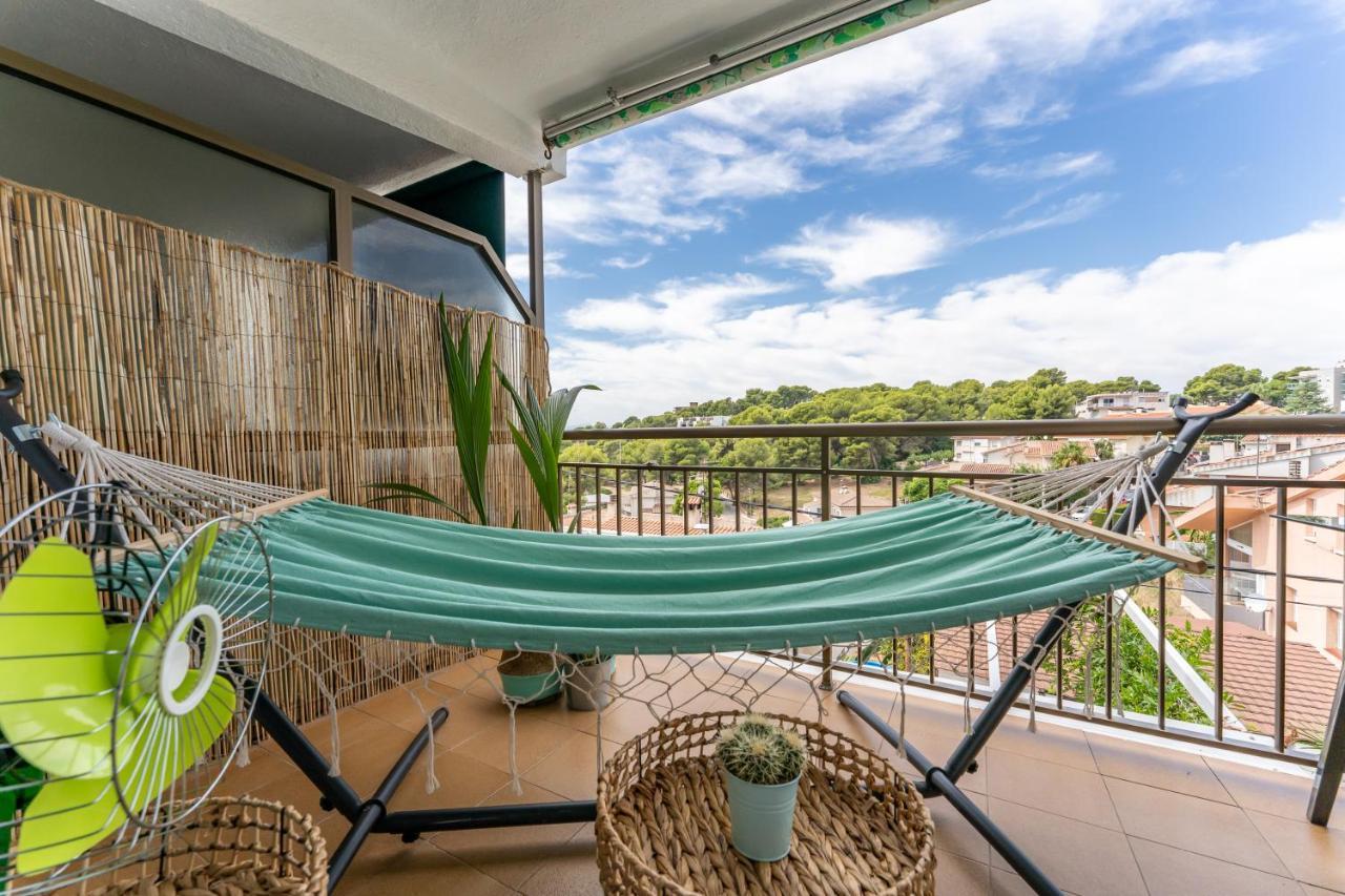 Beach Front Retro Hideaway In Salou Esterno foto