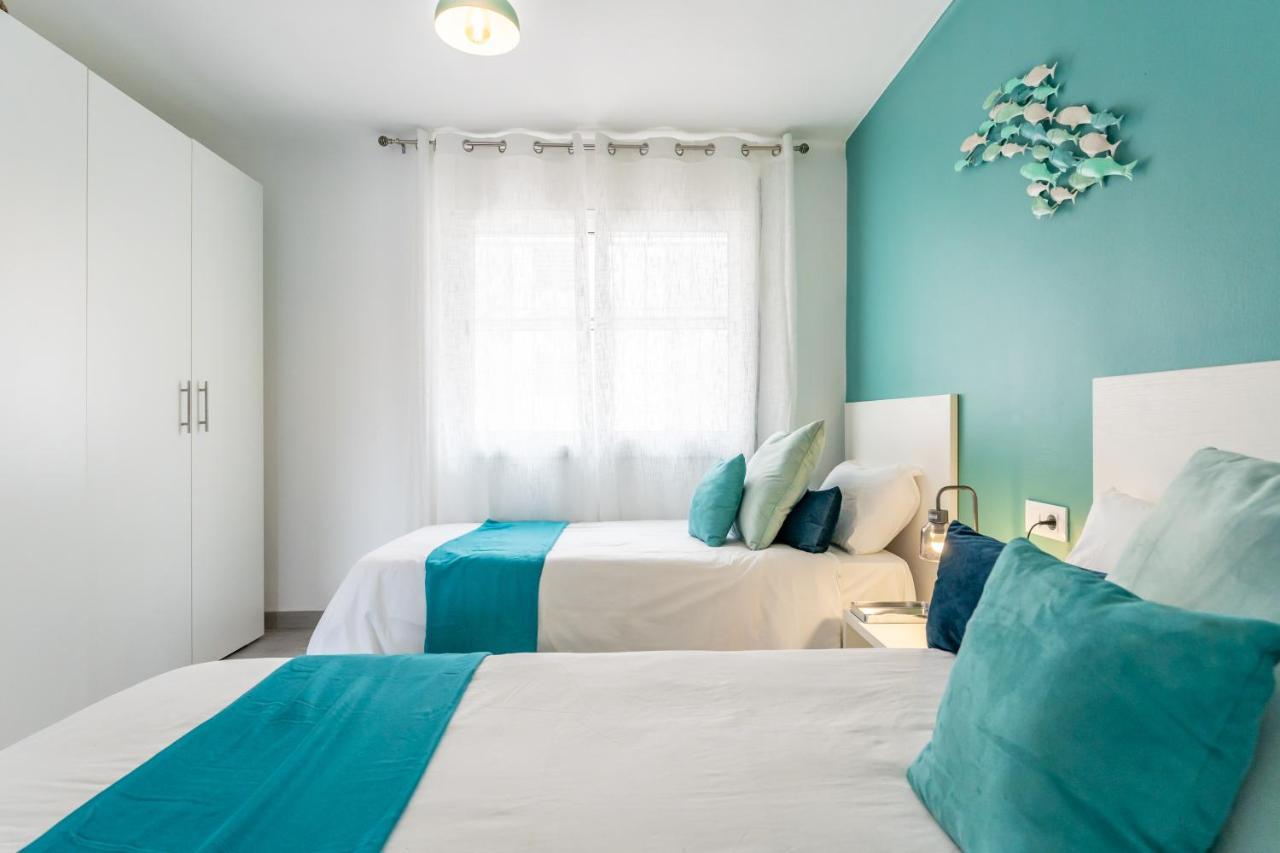 Beach Front Retro Hideaway In Salou Esterno foto