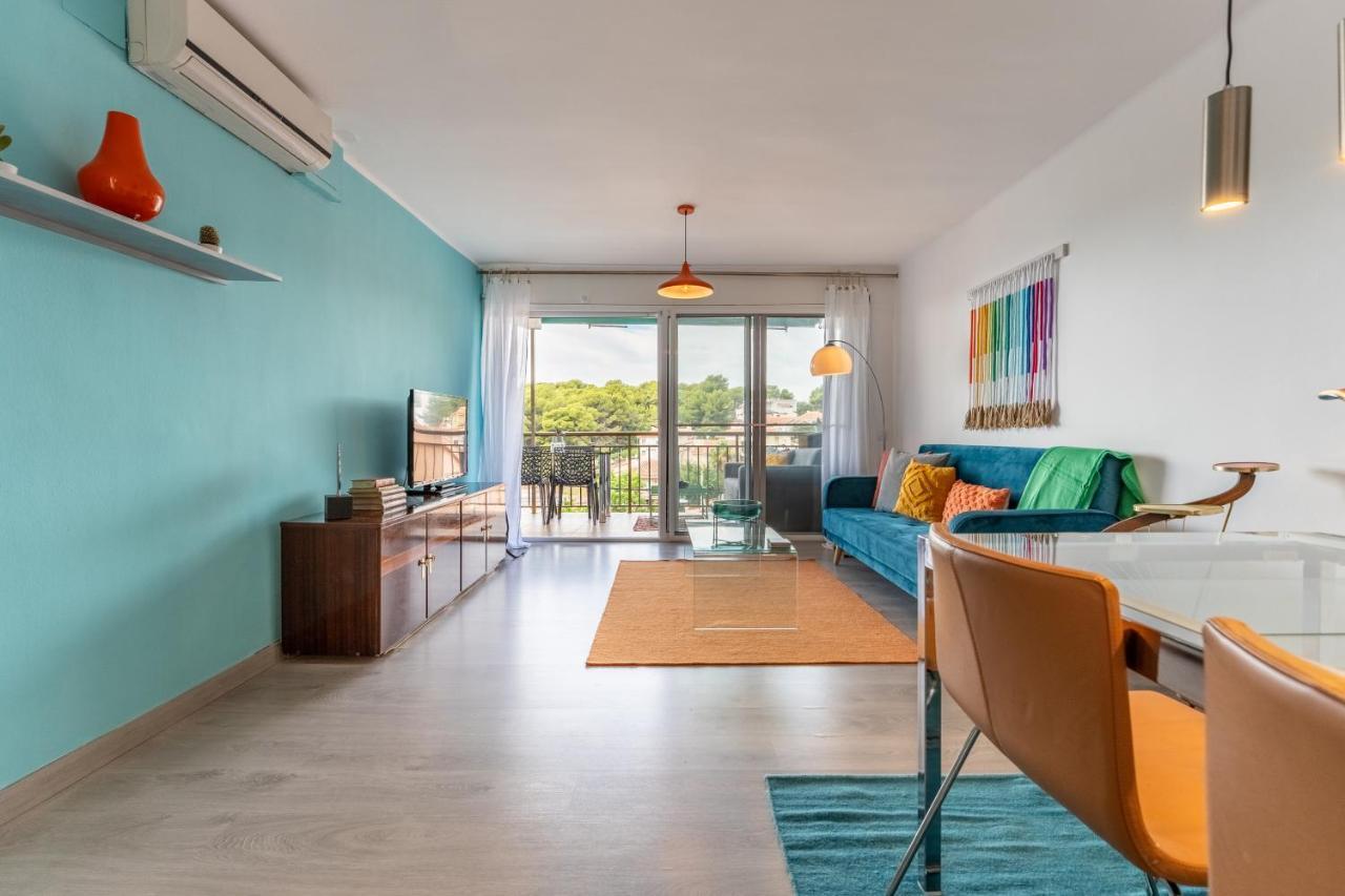 Beach Front Retro Hideaway In Salou Esterno foto