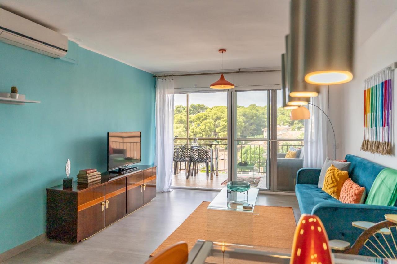 Beach Front Retro Hideaway In Salou Esterno foto